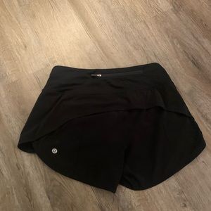 lululemon speed up high rise shorts (size 2)